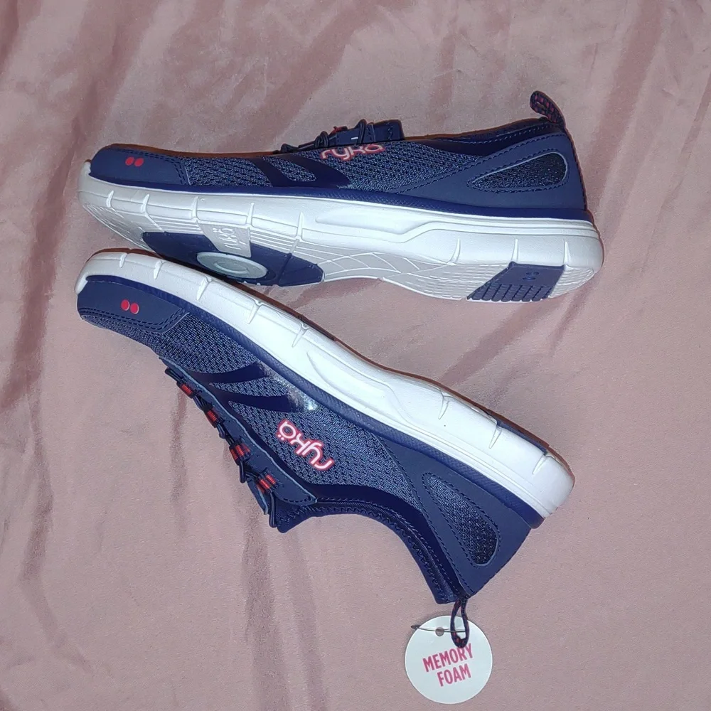 👣Memory foam Ryko sneaker U.S. Size 6.5 Medium no box Women's footwear